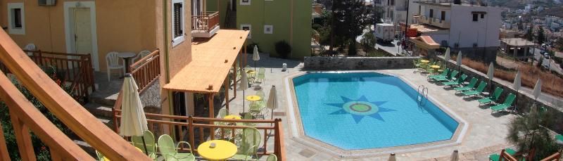 Perla Hotel 3 étoiles à Agia Pelagia