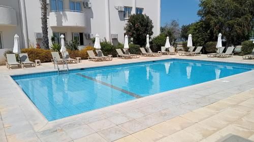 Mandalena Hotel Apartments 3