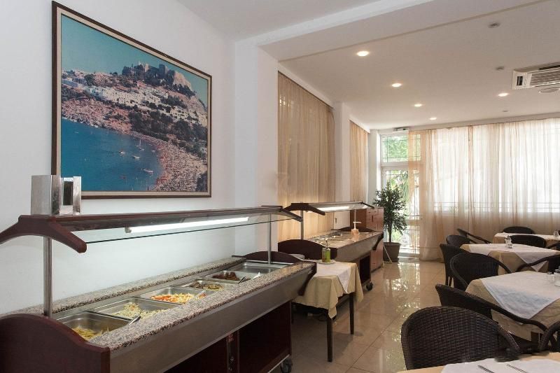 Pefkos Breeze 3 estrelas em Pefki Rhodes