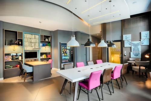 Premier Inn Heilbronn City Centre 2