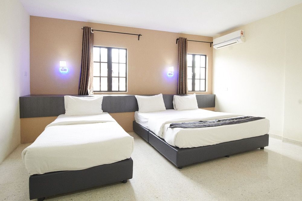 M S Hotel, Tengku Kelana KTM Klang 3