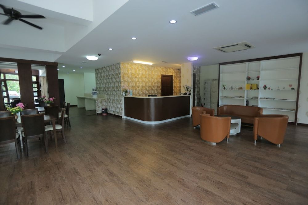 JAM Hotel near ERL Salak Tinggi Sepang 2