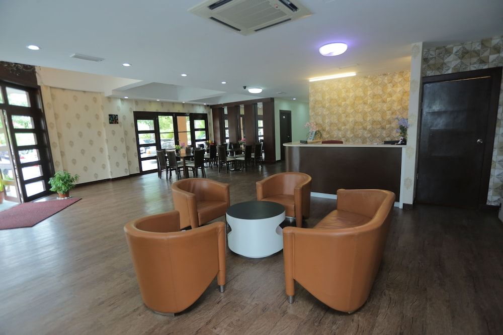 JAM Hotel near ERL Salak Tinggi Sepang 3