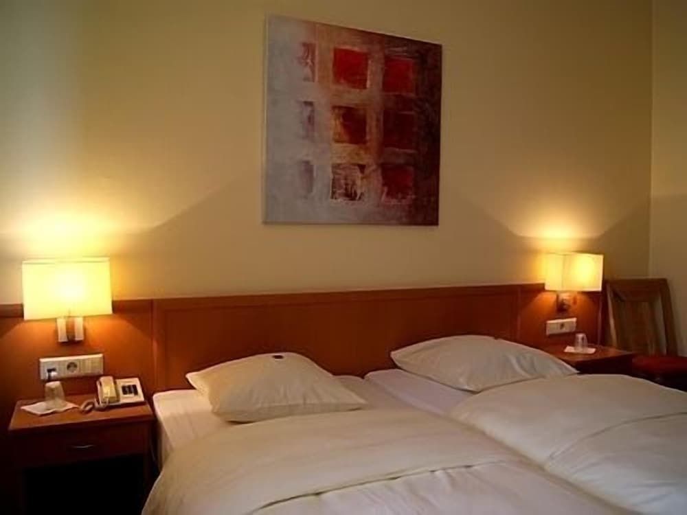 Hotel Acacia 2
