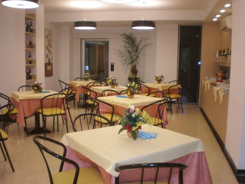 Groane Hotel Residence 2