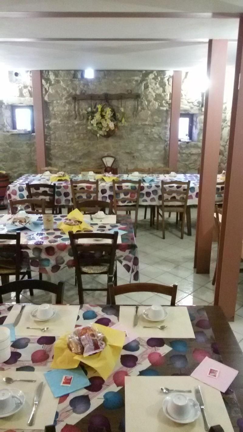 Madonna Del Poggio 3