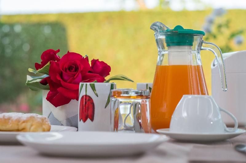 La Casa Di Linda Bed And Breakfast 3