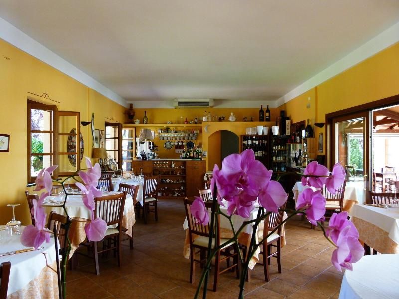 Albergo Ristorante Ama La Luna 1