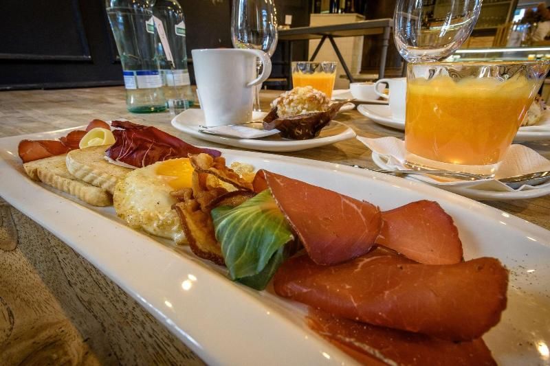 Bernina Express Rooms 3