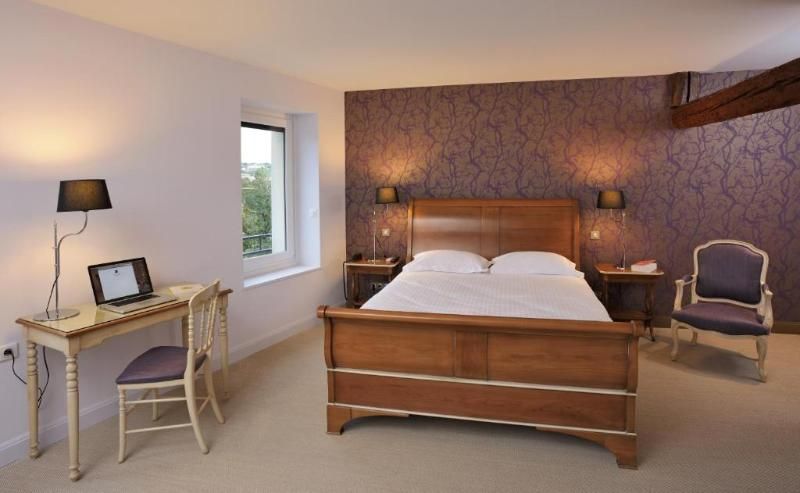 Logis Hostellerie du Forez 3