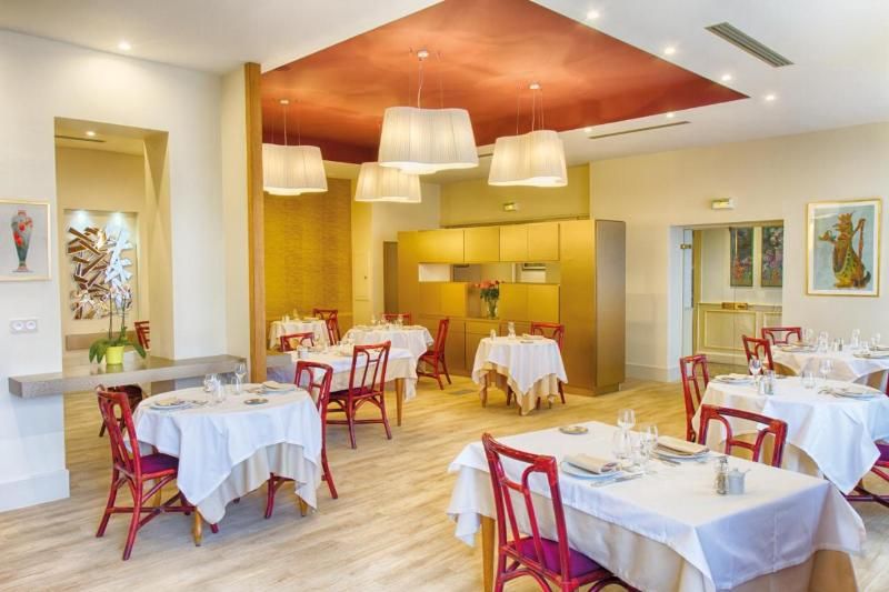 Logis Hotel le Parc 3 estrelas em Moulins