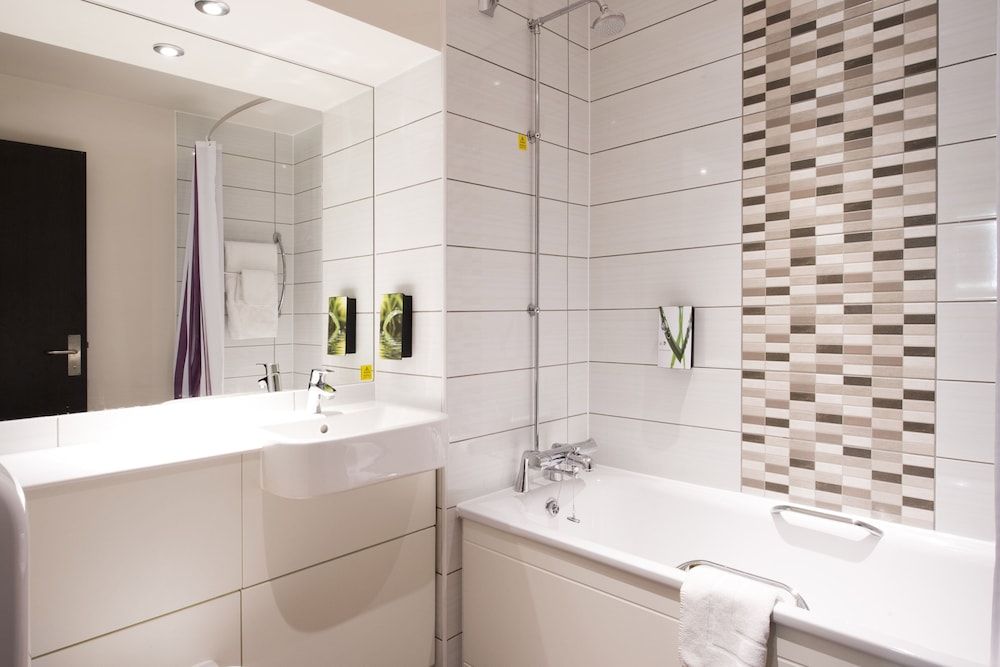 Premier Inn Blackburn Town Centre 3