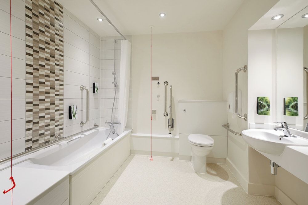 Premier Inn Leicester - Forest East 3