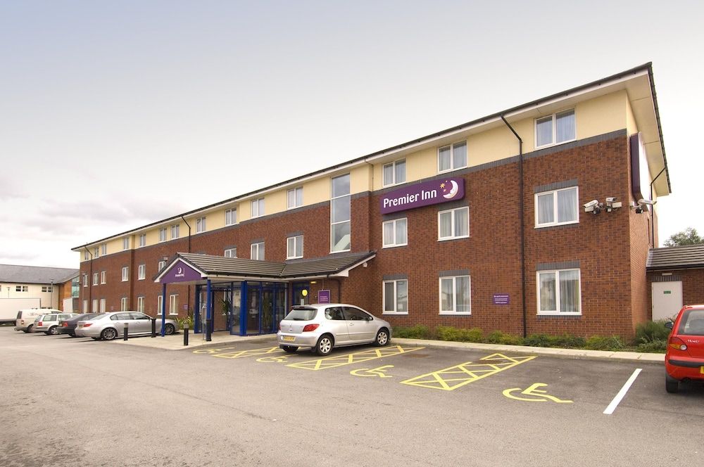 Premier Inn Warrington Central North