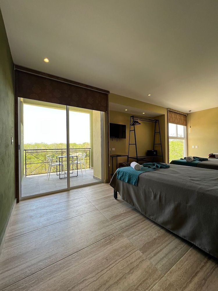 LOL-HA Cancun Boutique Hotel 2