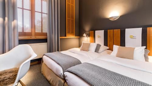 YoHo - The Young Hotel 2