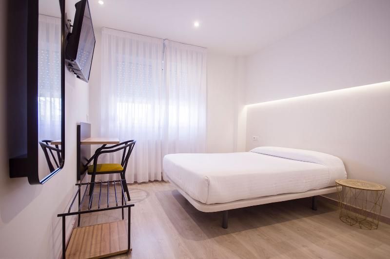 U-Hotel Darío Lugo 2