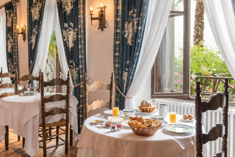 Logis Hotel Beau Site 2