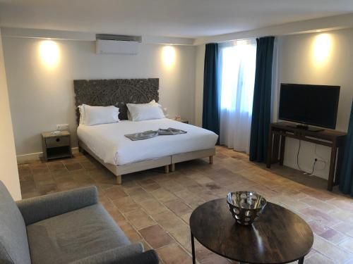 Hôtel du Bord de Mer "Le Vanillé" 3