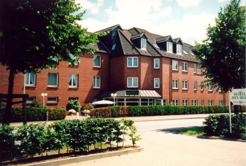 Hotel Heuberg 1