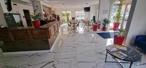 Kyriad Direct Arpajon 2 étoiles à Corbeil-Essonnes