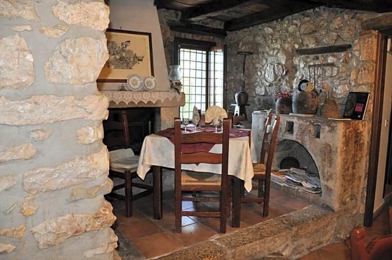 Al Piccolo Borgo Locanda Con Alloggio 2