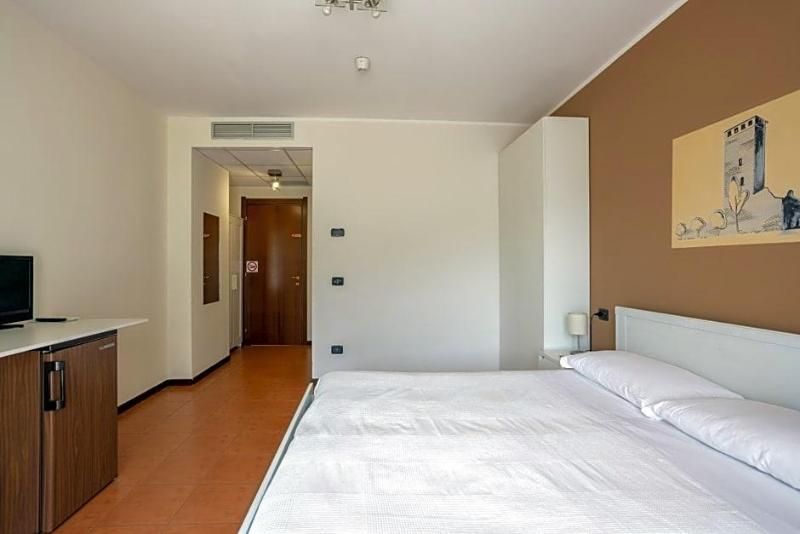 Hotel Fontaine Bleue 3