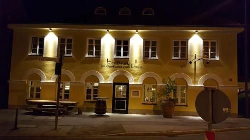 Der Heurige im Gasthaus zum Löwen 1