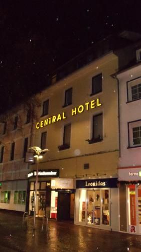 Central Hotel 2