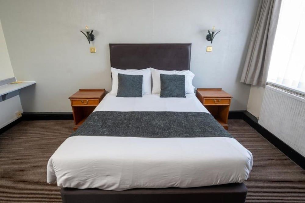 Wellow Hotel 3