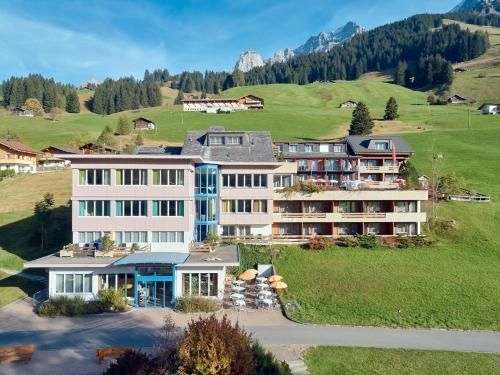 Ferien- und Familienhotel Alpina Adelboden 2