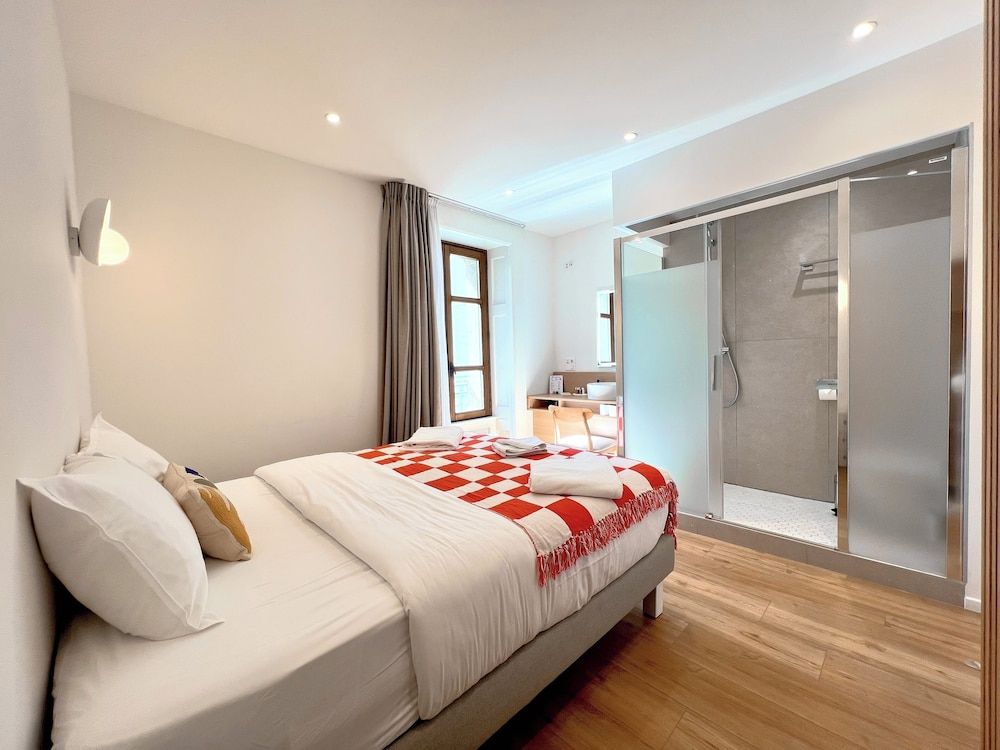 Rhodania Boutique Hôtel 3