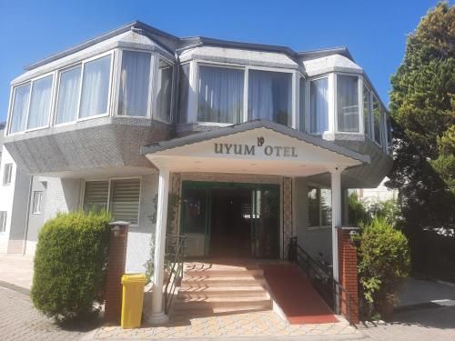 Uyum Hotel 2