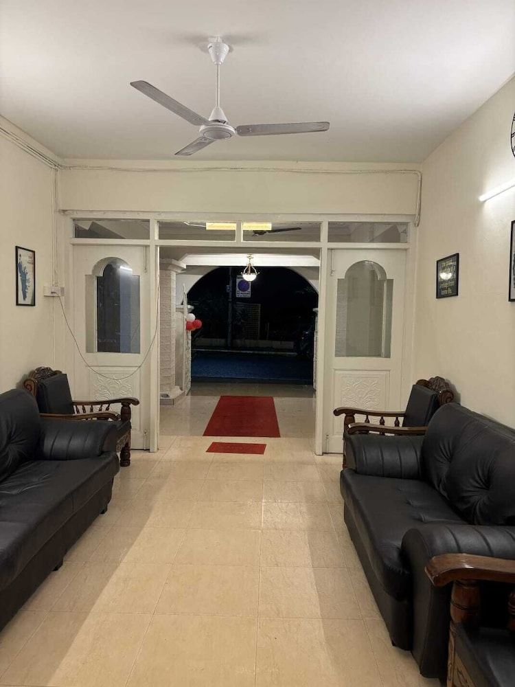 Holiday Beach Resort 3