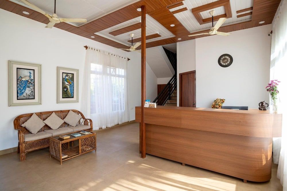 La Vaiencia Beach Resort 2