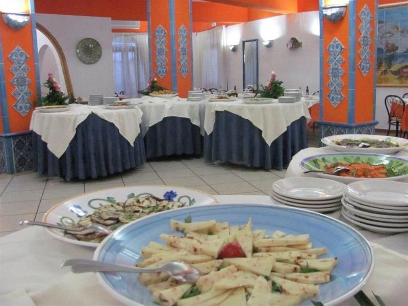 Hotel Club La Playa 3 estrelas em Patti