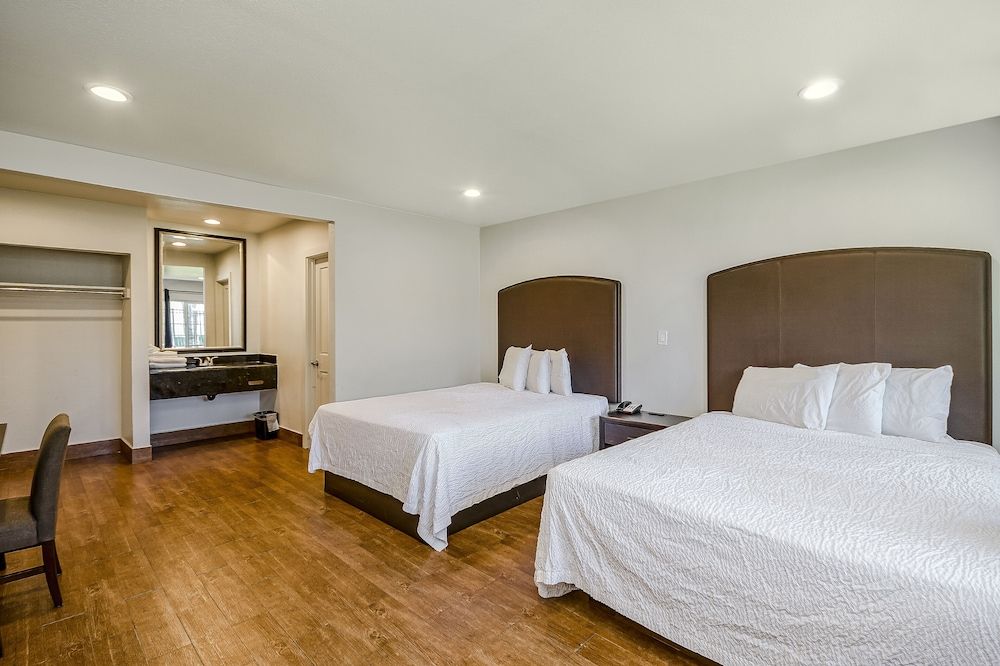 Hyland Motel Van Nuys 3