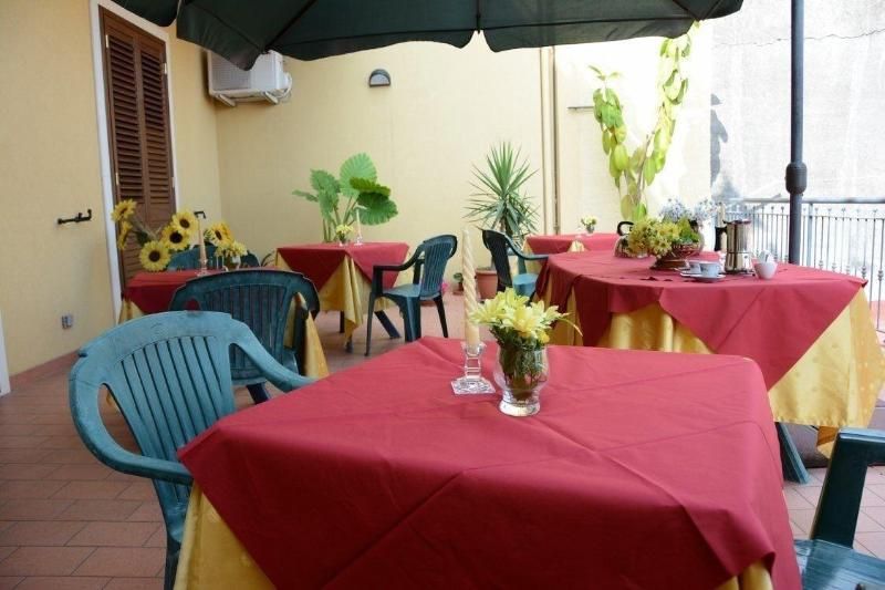 Casabella 3 estrellas en Riposto