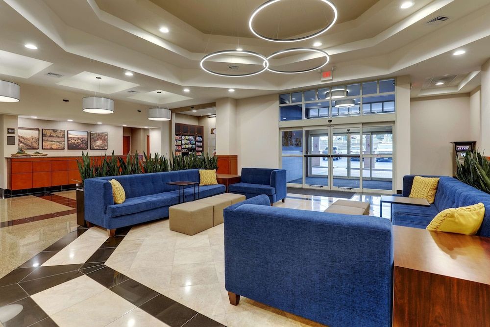 Drury Inn & Suites St. Louis Arnold 2