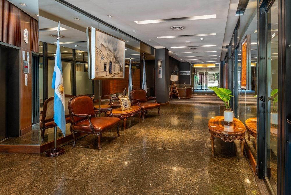 Ramada Plaza by Wyndham Tucuman 2