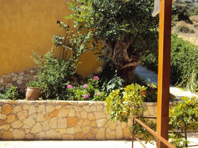 Elgoni Apartments 3 estrelas em Piskopianon