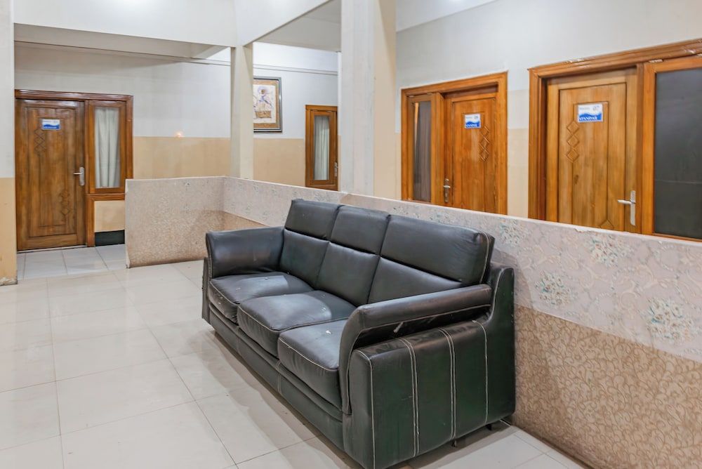 Hotel O Ilir Barar I Near Rumah Sakit Islam Siti Khadijah Formerly Maleo Hotel 3