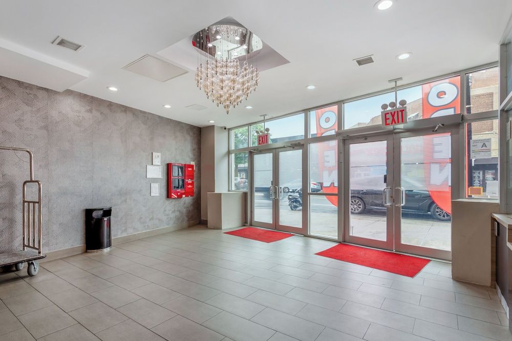 Red Roof PLUS+ Brooklyn - Flatbush Ave 3