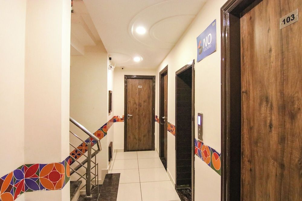 Hotel Rosewood Inn 3