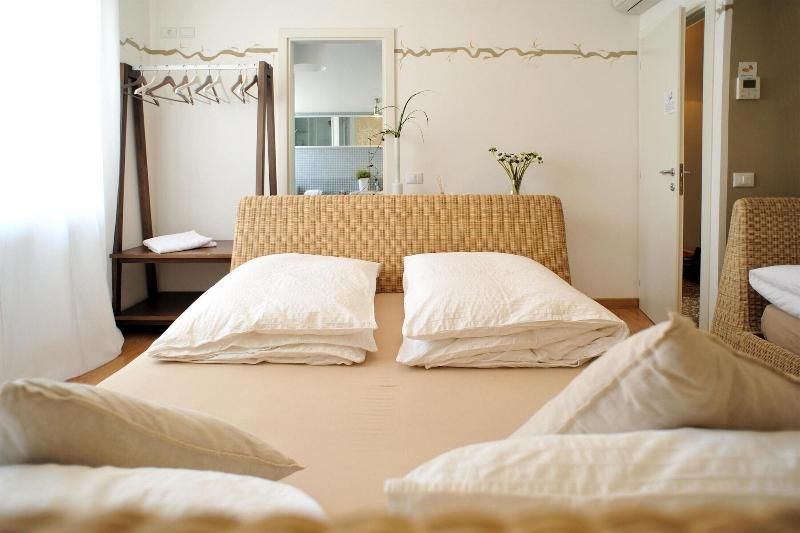 Stop & Sleep Udine Fronte Stazione 2