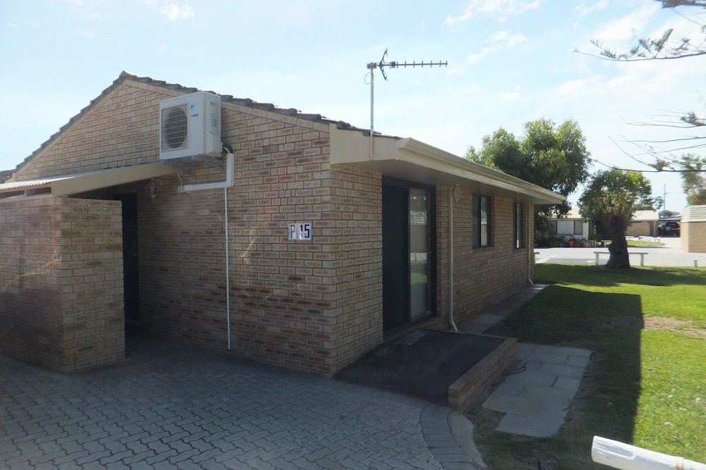 Ocean Beach Chalet 15 3