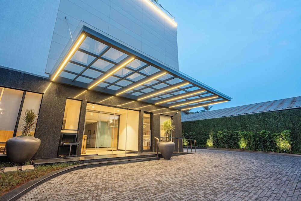 Park Inn & Suites By Radisson Thrissur East Fort 3