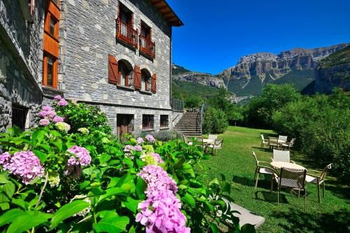 Hotel Abetos 3 estrelas em Torla