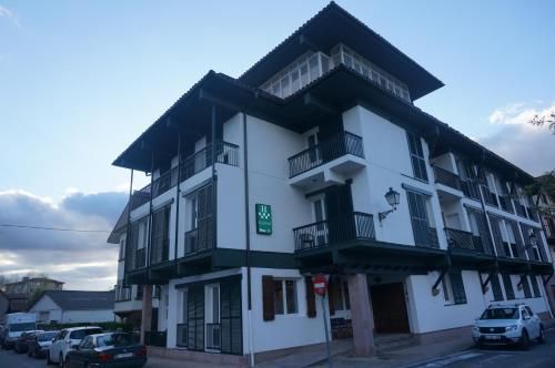 Hotel Elizondo 1