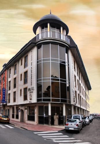 Hotel Villa de Cacabelos 1